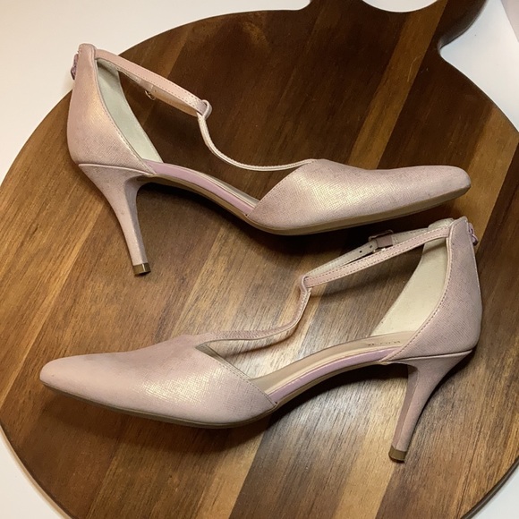 Cole Haan Prieta Pump - Picture 5 of 14